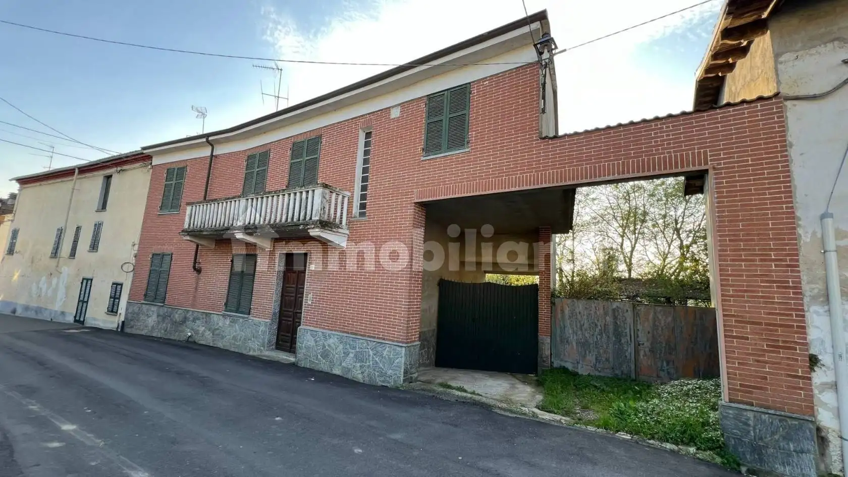 Casa indipendente in vendita a Altavilla Monferrato