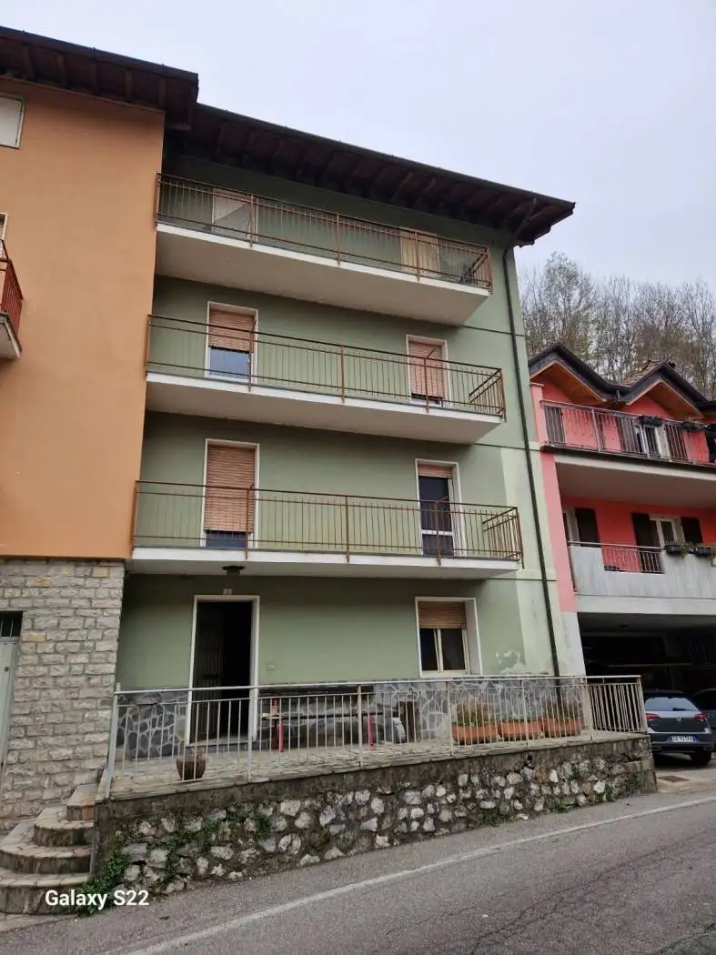 Terratetto unifamiliare 214 m², da ristrutturare, Camerata Cornello - foto 3