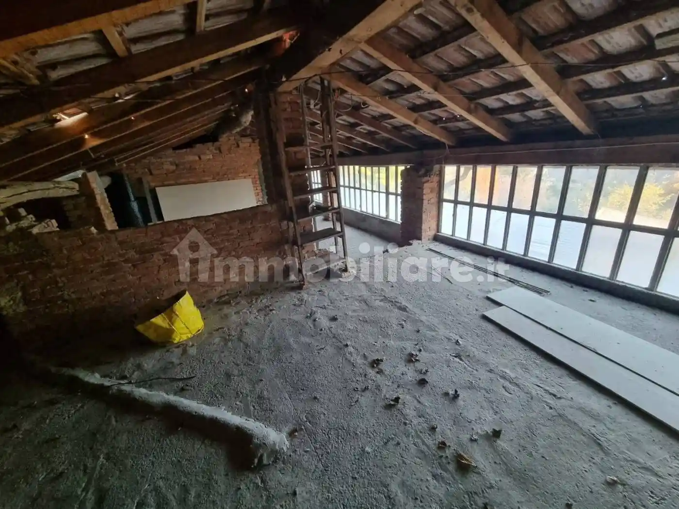 Terratetto unifamiliare via XXV Aprile 8, Castello Cabiaglio - foto 2