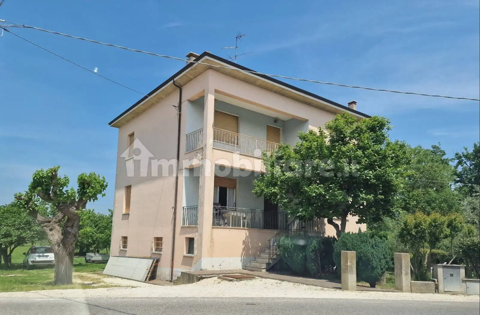 Casa indipendente in vendita a Fano