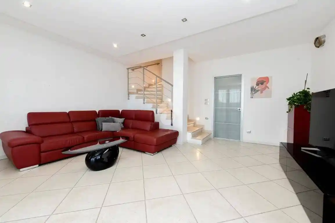 Appartamento in vendita a Desenzano del Garda