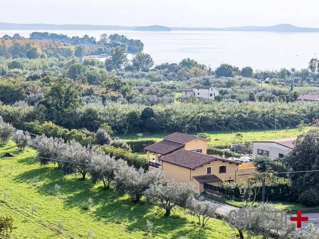 Villa in vendita a Bolsena