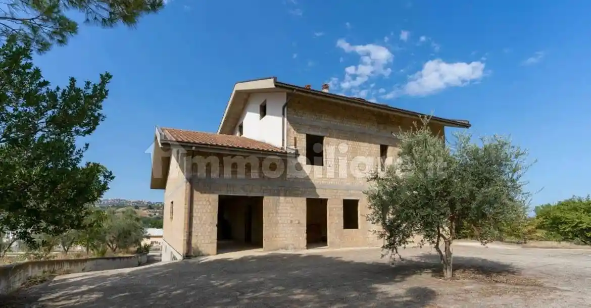 Villa plurifamiliare via Po, Congiunti, Collecorvino - foto 2