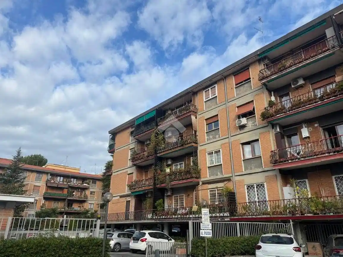 Appartamento in vendita a Roma