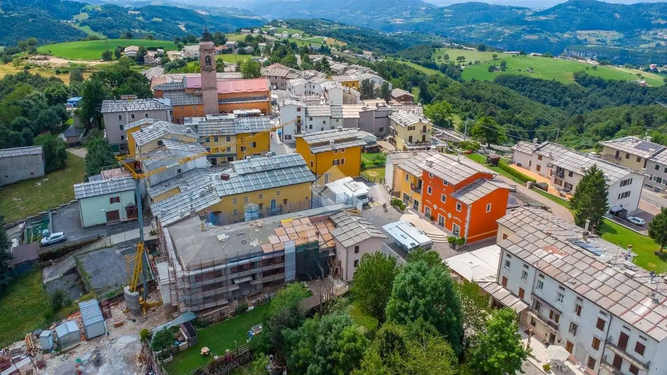 Appartamento in vendita a Erbezzo