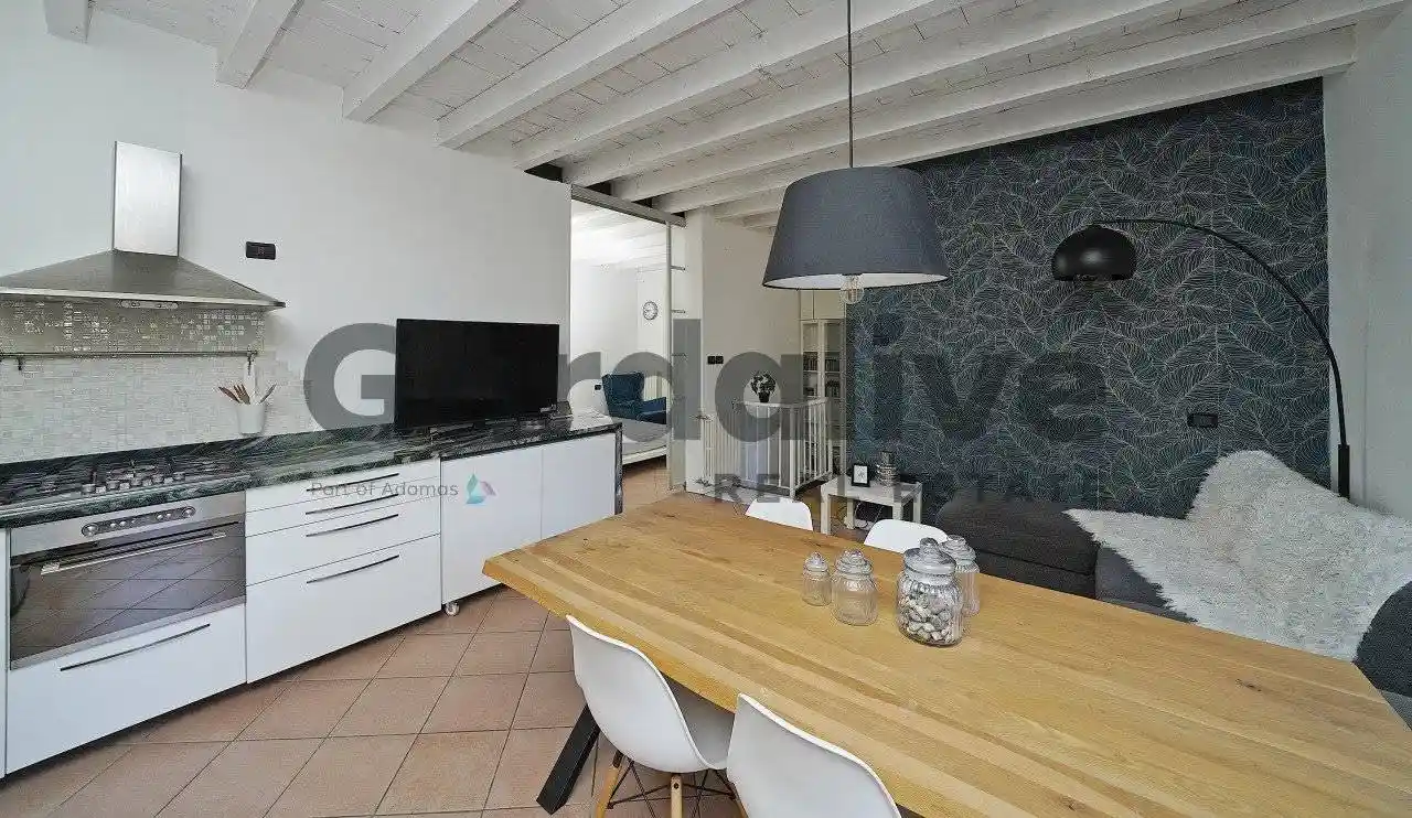 Appartamento in vendita a Soiano del Lago