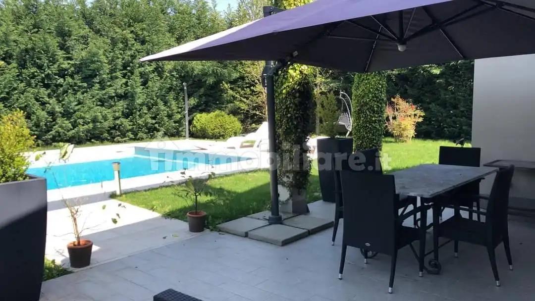 Villa in vendita a Pavia