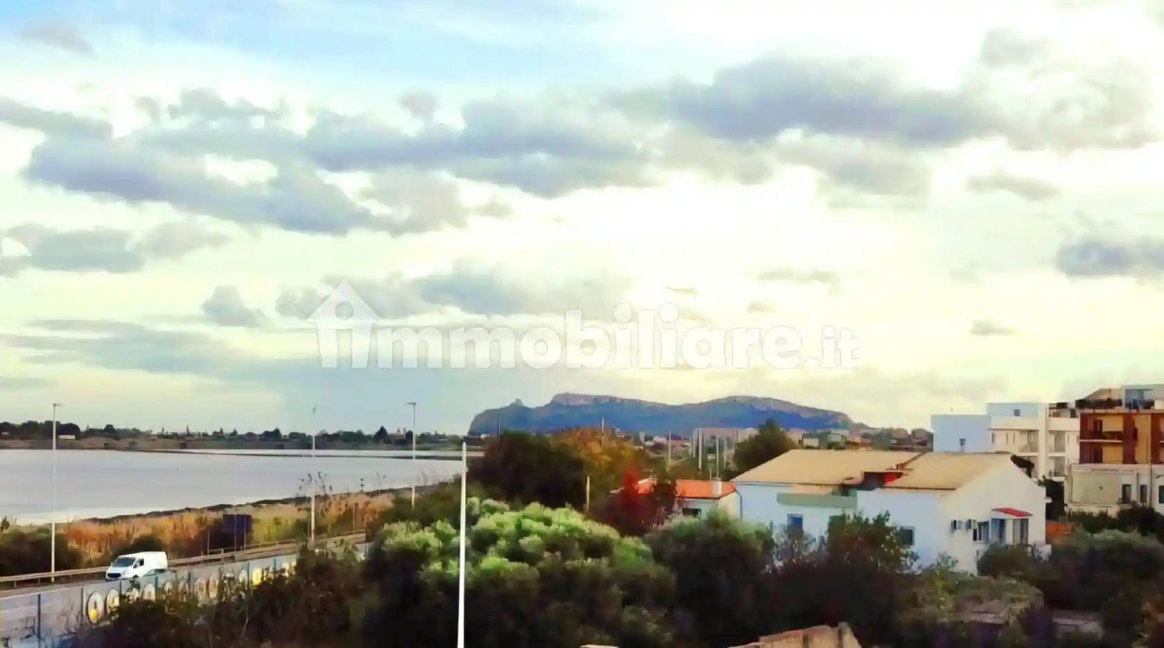Appartamento in vendita a Cagliari
