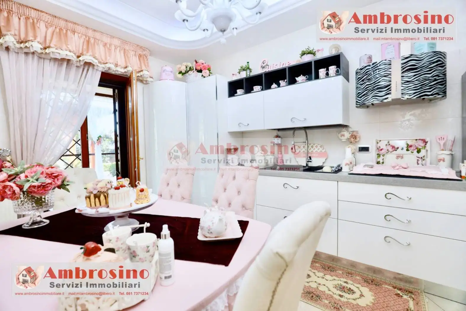 Appartamento in vendita a Napoli