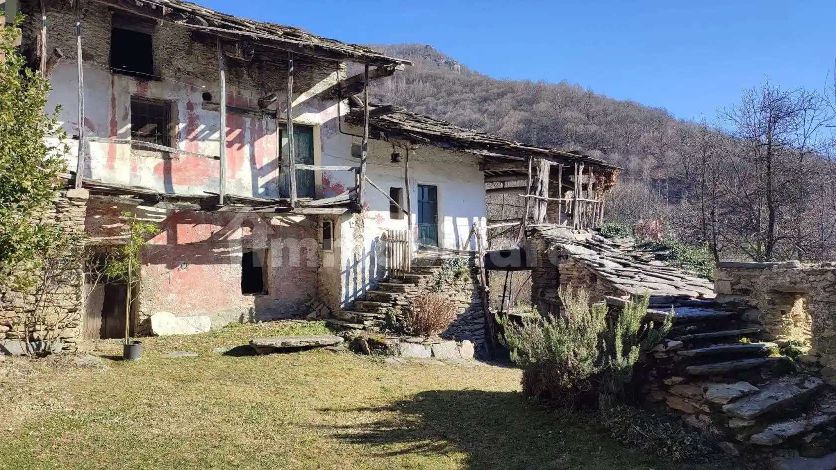 Rustico - Casale in vendita a Sanfront