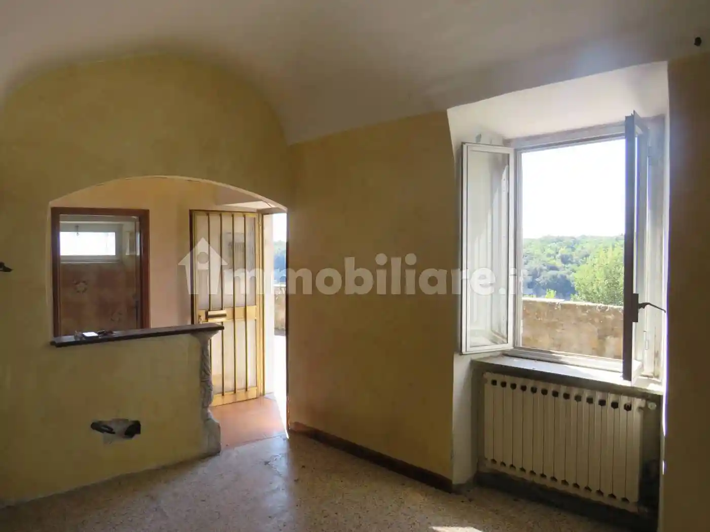 Palazzo - Edificio in vendita a Castel Sant'Elia