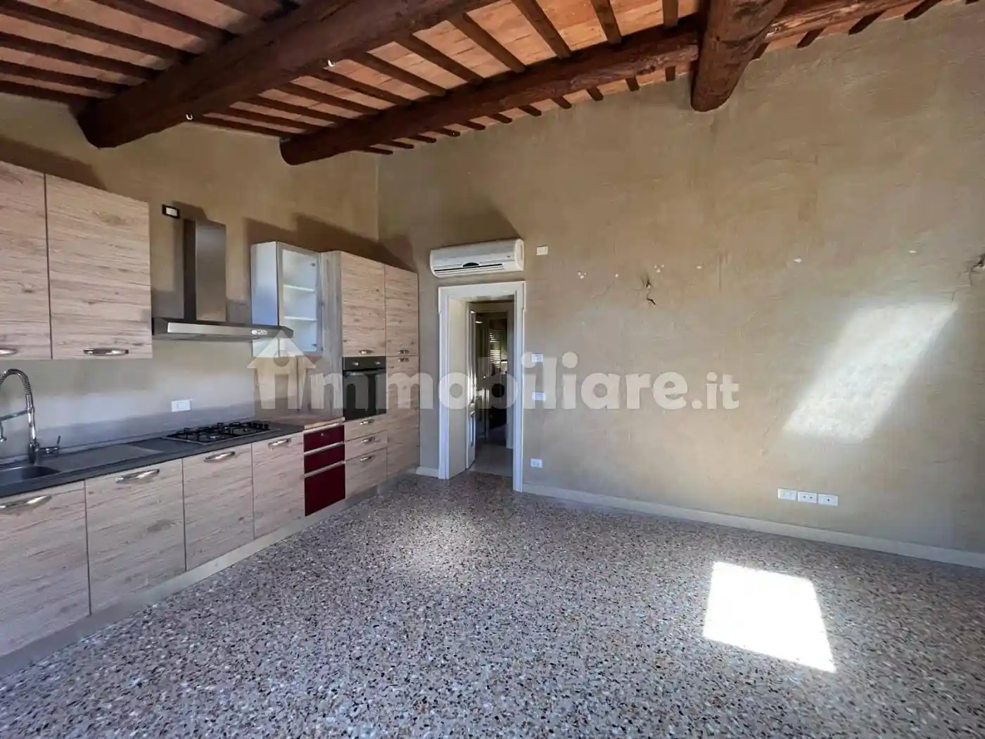 Appartamento in vendita a Sant'Ambrogio di Valpolicella