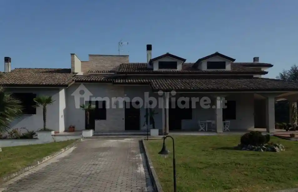 Villa in vendita a Arce
