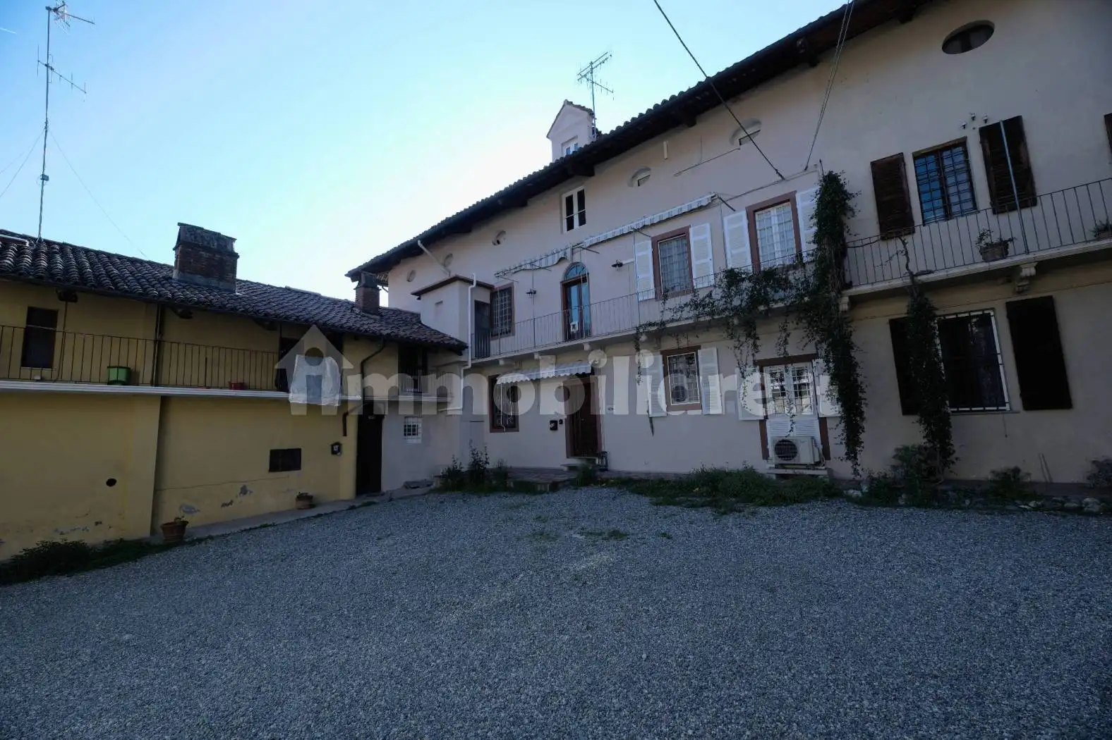 Villa in vendita a Viverone