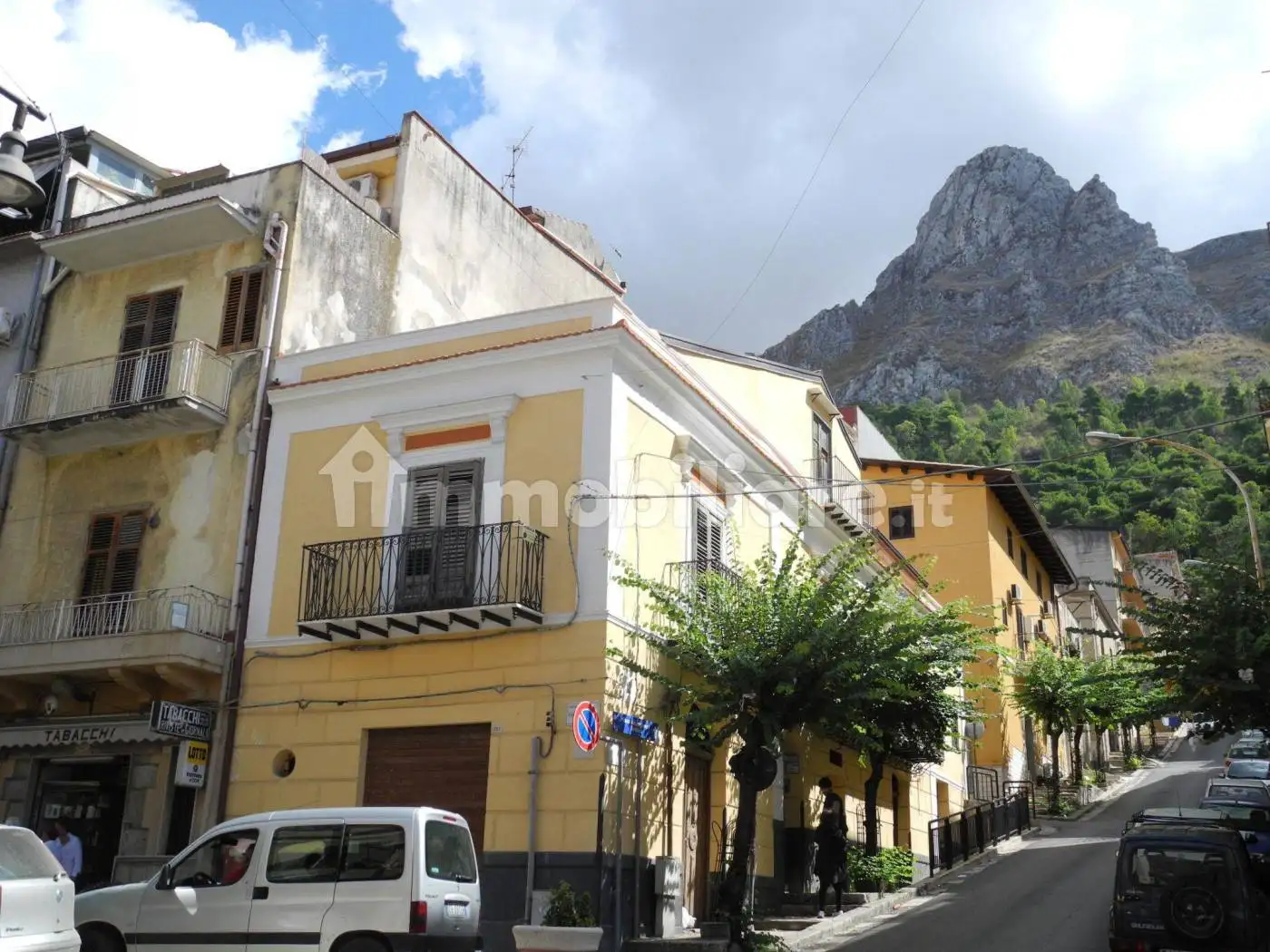 Palazzo - Edificio in vendita a San Giuseppe Jato