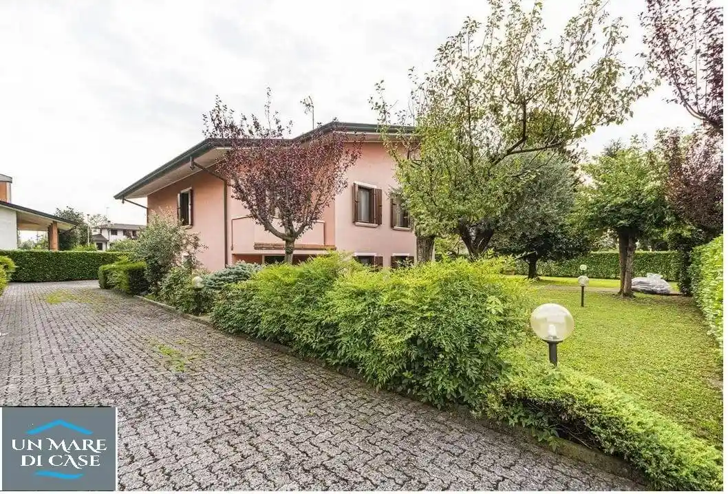 Villa in vendita a Santo Stino di Livenza