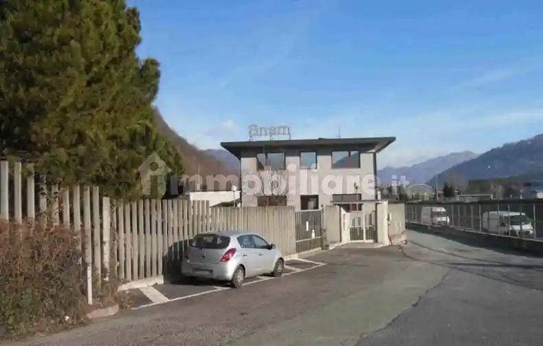 Palazzo - Edificio in vendita a Albino