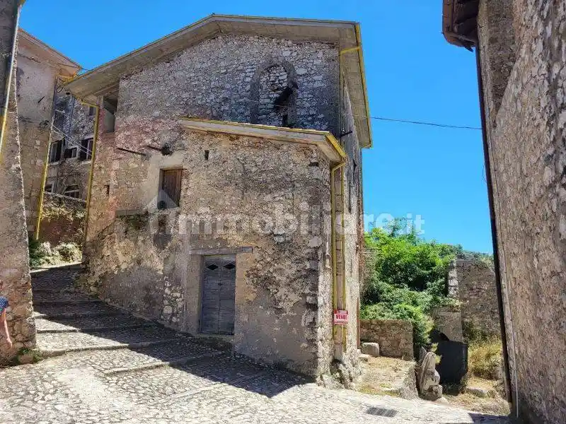 Casa indipendente in vendita a Fontana Liri