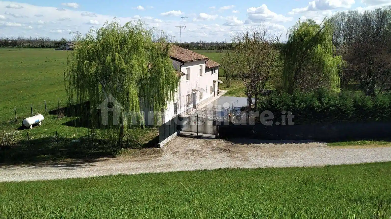 Rustico - Casale in vendita a Guastalla