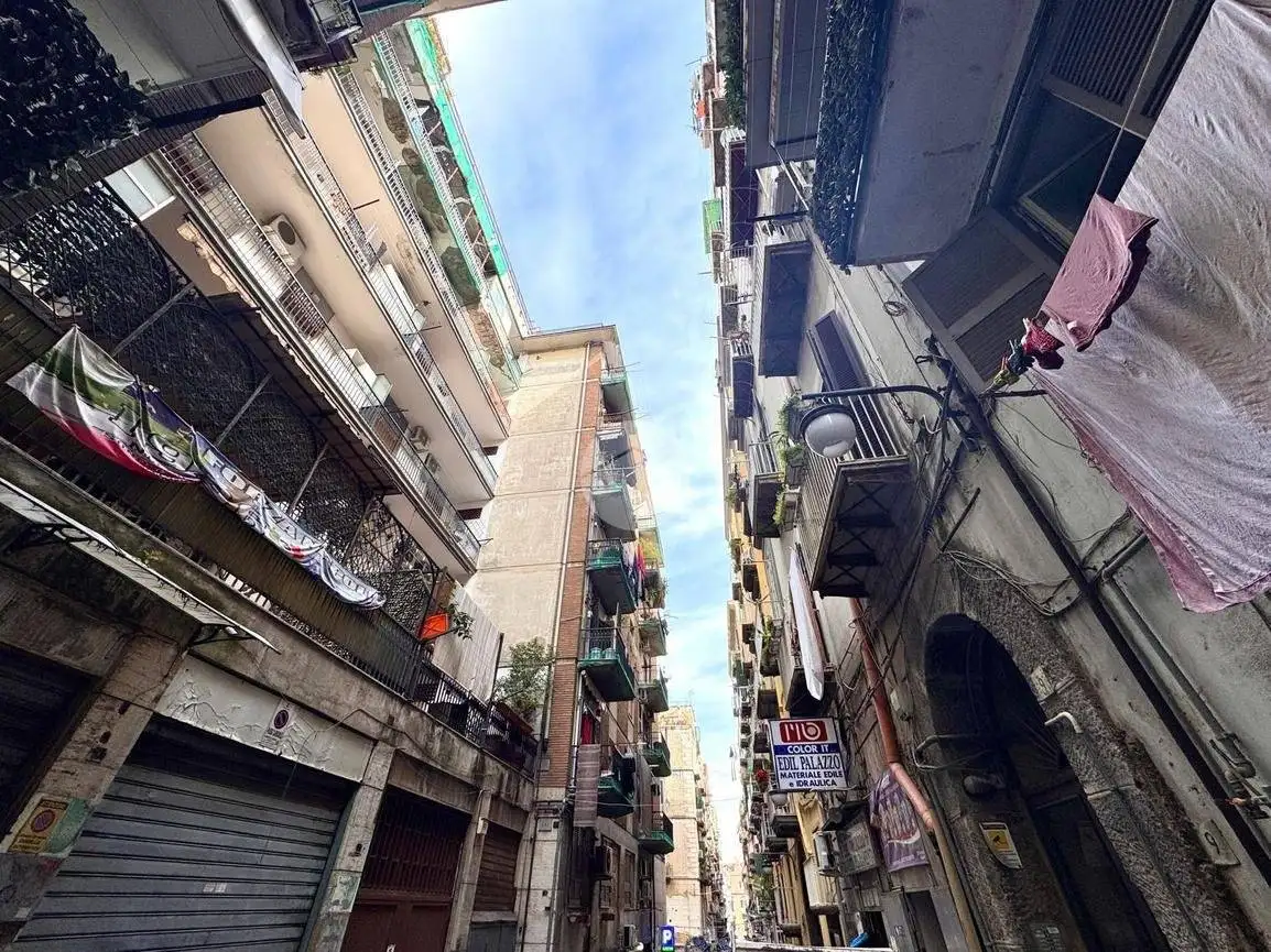 Appartamento in vendita a Napoli
