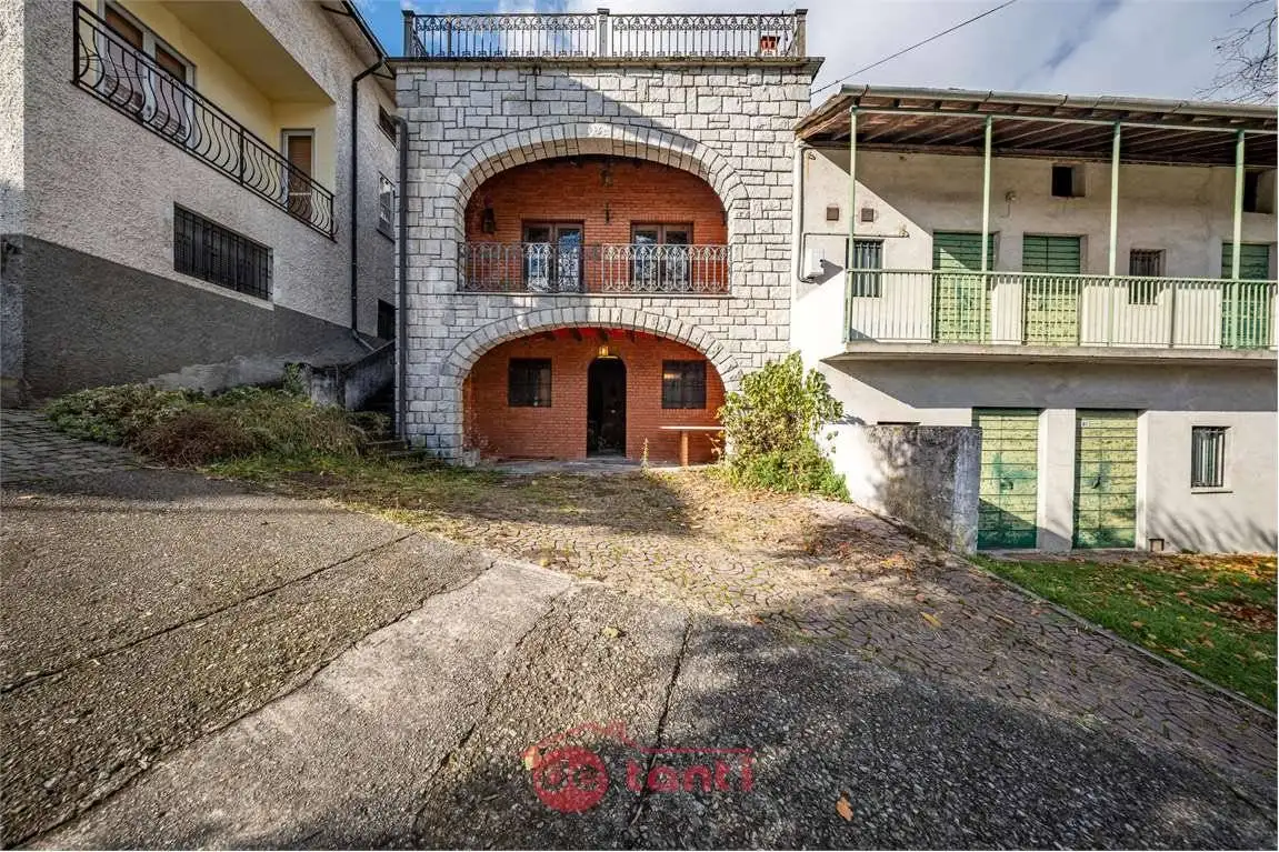 Rustico - Casale in vendita a Gordona