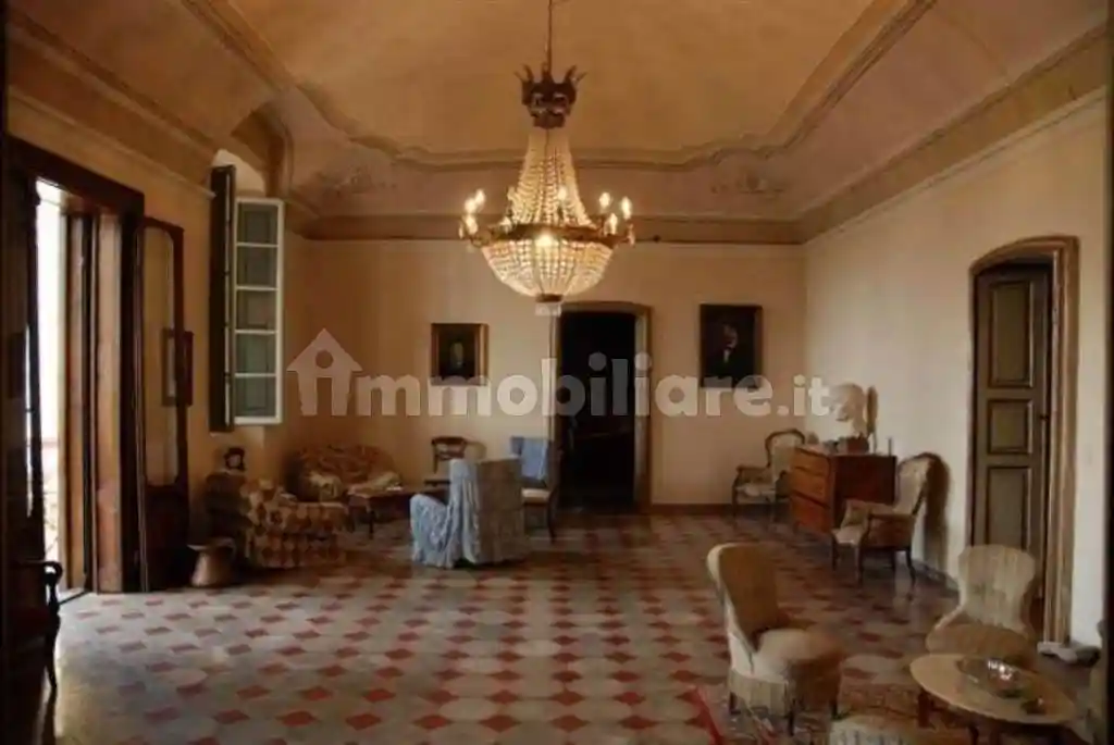 Palazzo - Edificio in vendita a Ponte dell'Olio