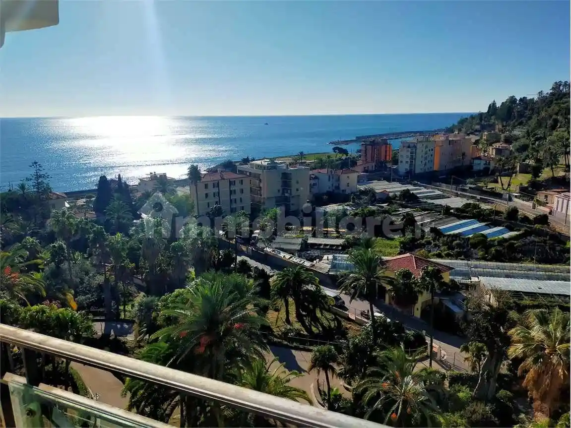 Appartamento in vendita a Bordighera