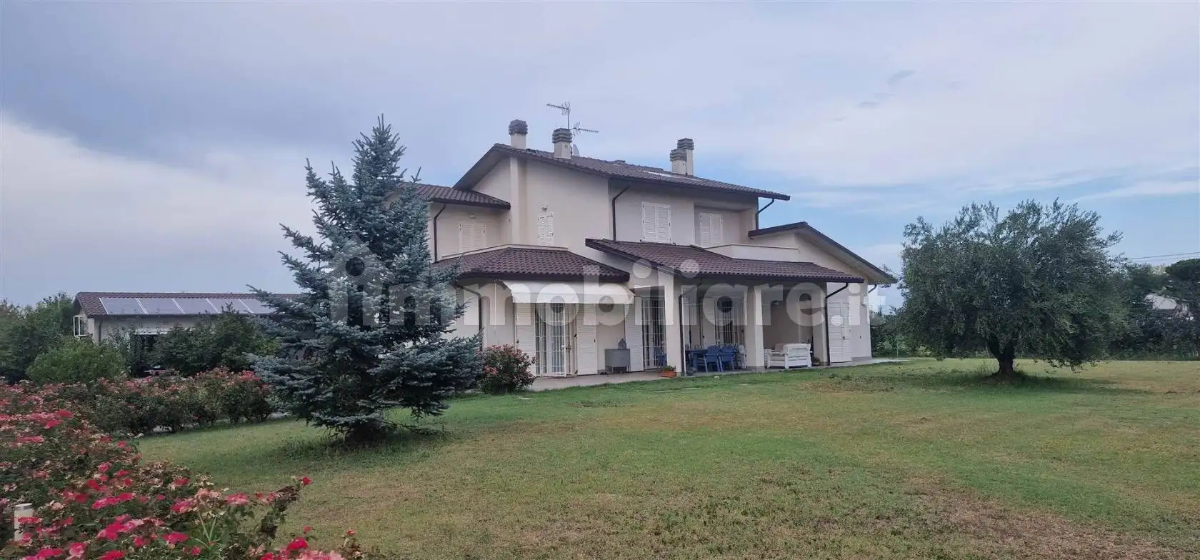 Villa in vendita a Forlì