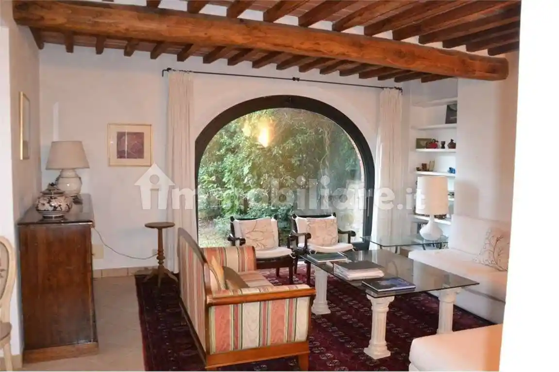 Casa indipendente in vendita a Sinalunga