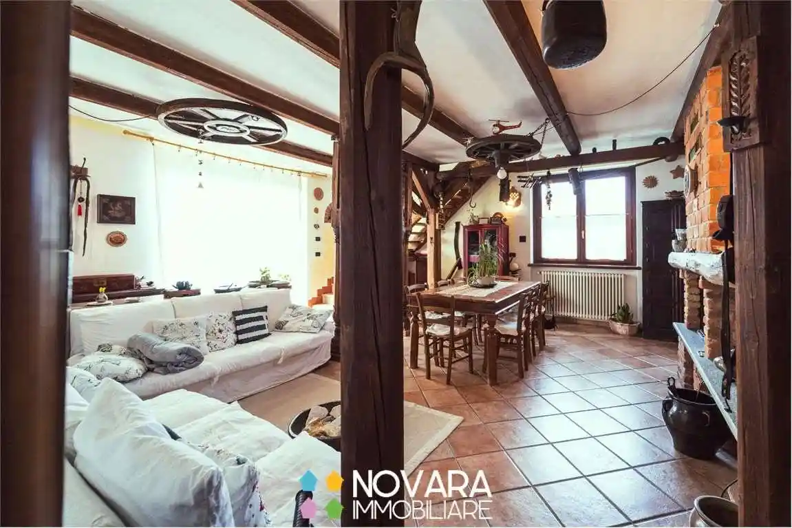 Villa unifamiliare via XI Settembre, 7, Vicolungo - foto 5