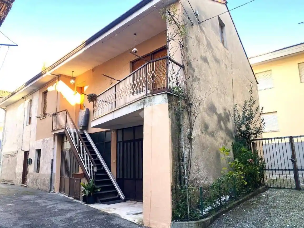 Casa indipendente in vendita a Montalto Dora