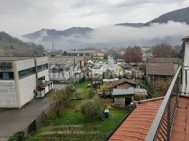 Casa indipendente in vendita a Barga