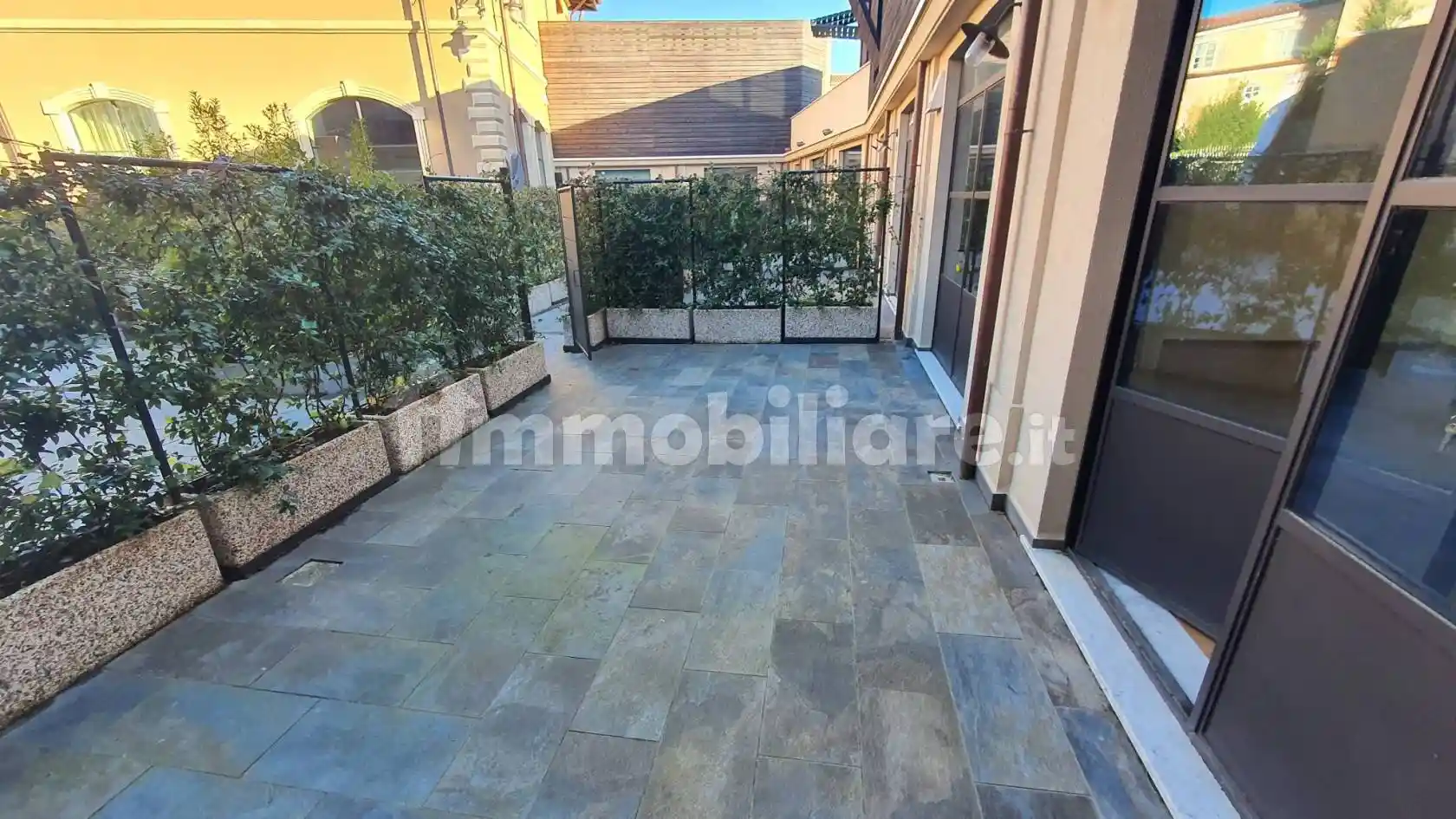 Casa indipendente in vendita a Sarzana