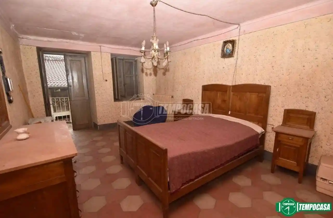 Casa indipendente in vendita a Rocca Canavese