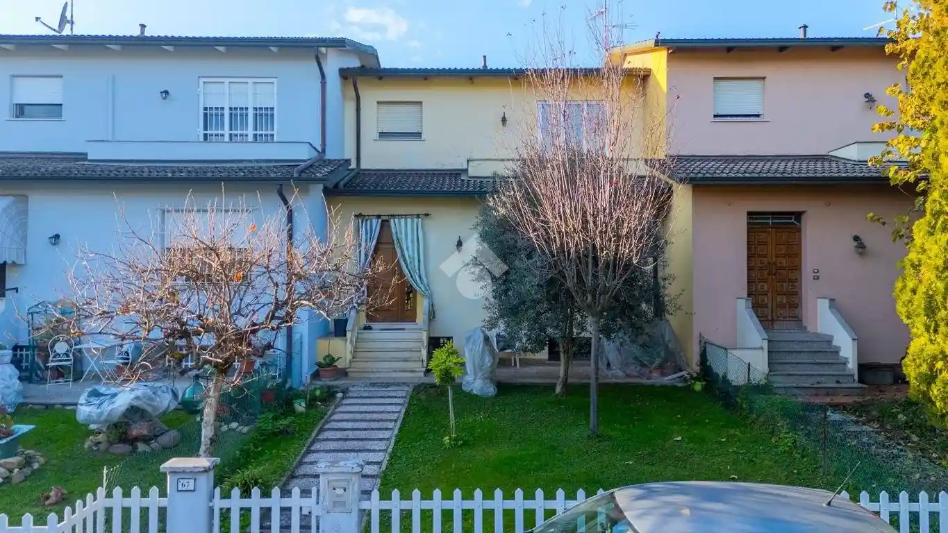 Villetta a schiera in vendita a Novellara