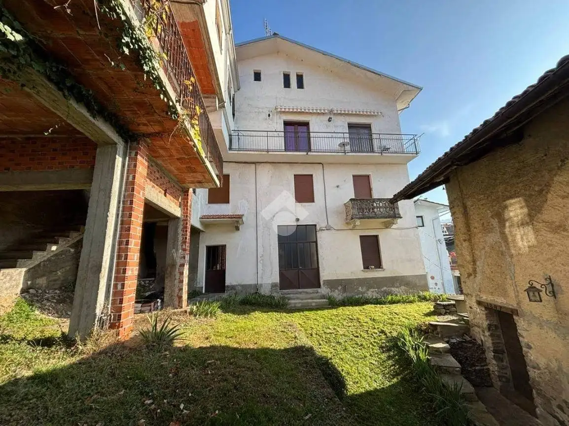 Appartamento in vendita a Val di Chy