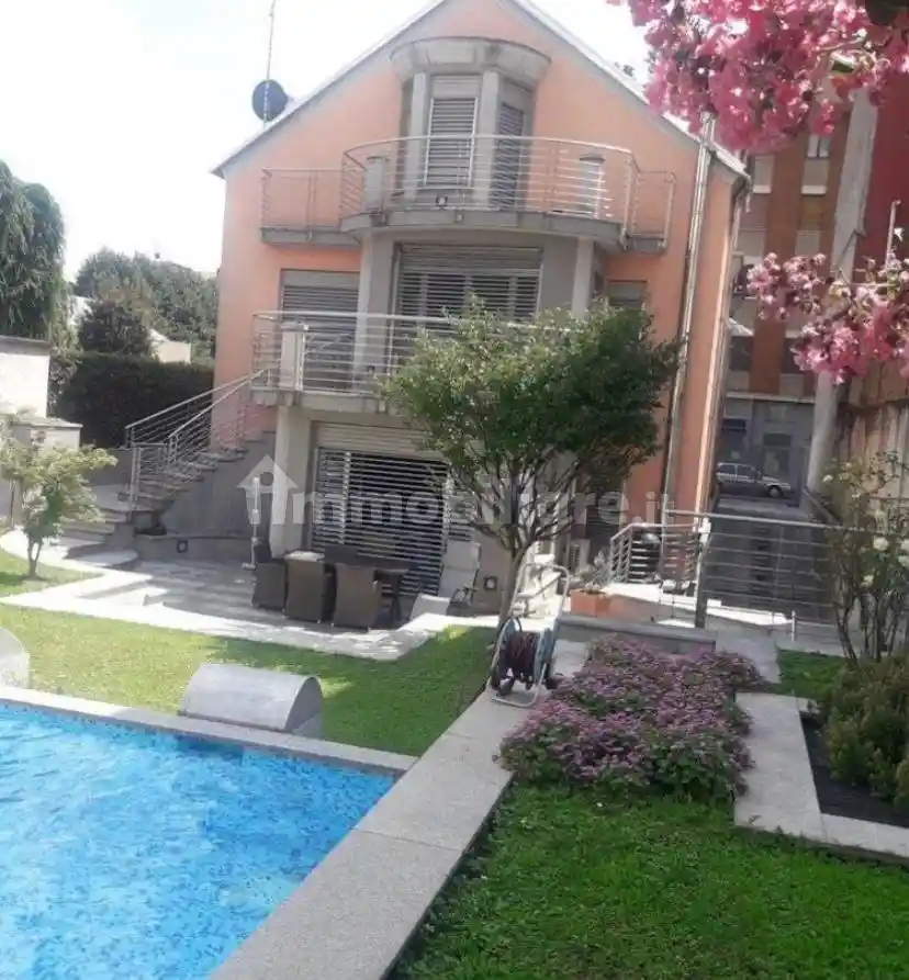 Appartamento in vendita a Seregno