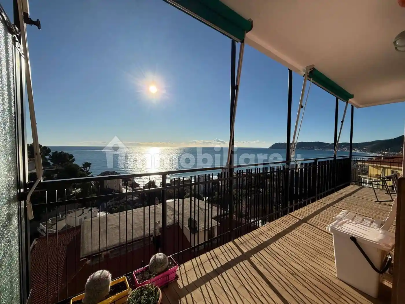 Appartamento in vendita a Alassio