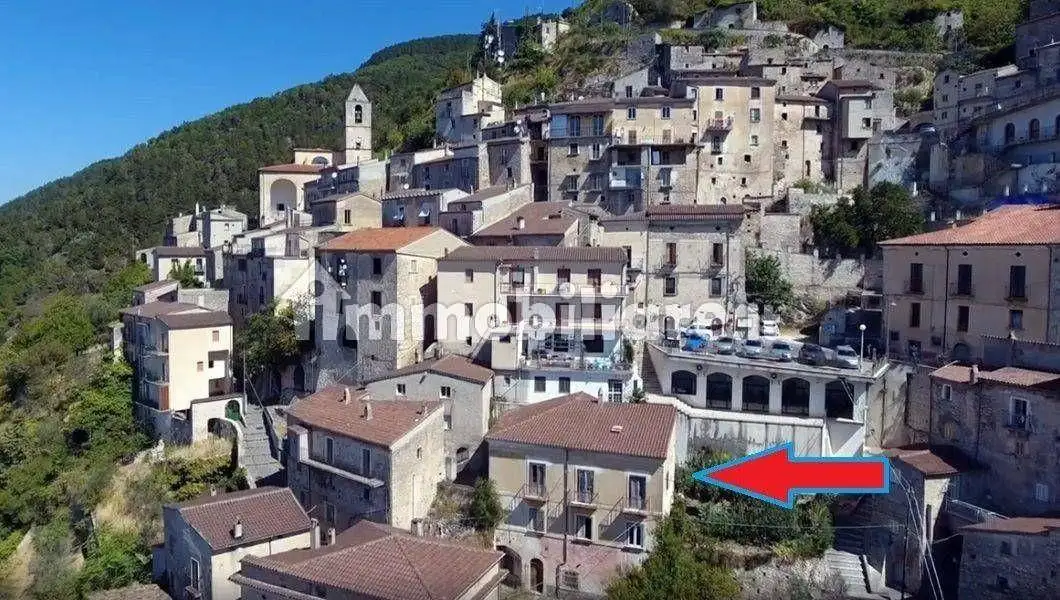 Casa indipendente in vendita a Pesche