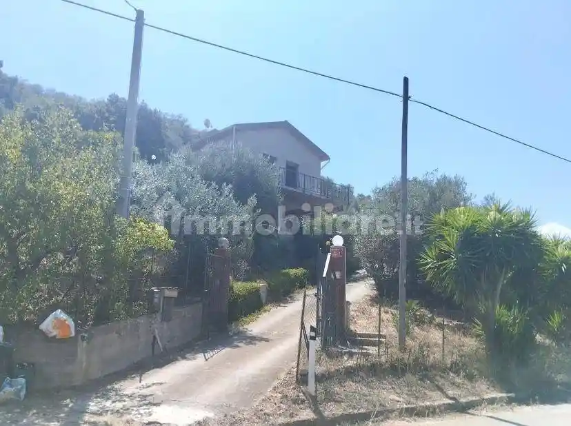 Villa in vendita a Pollina