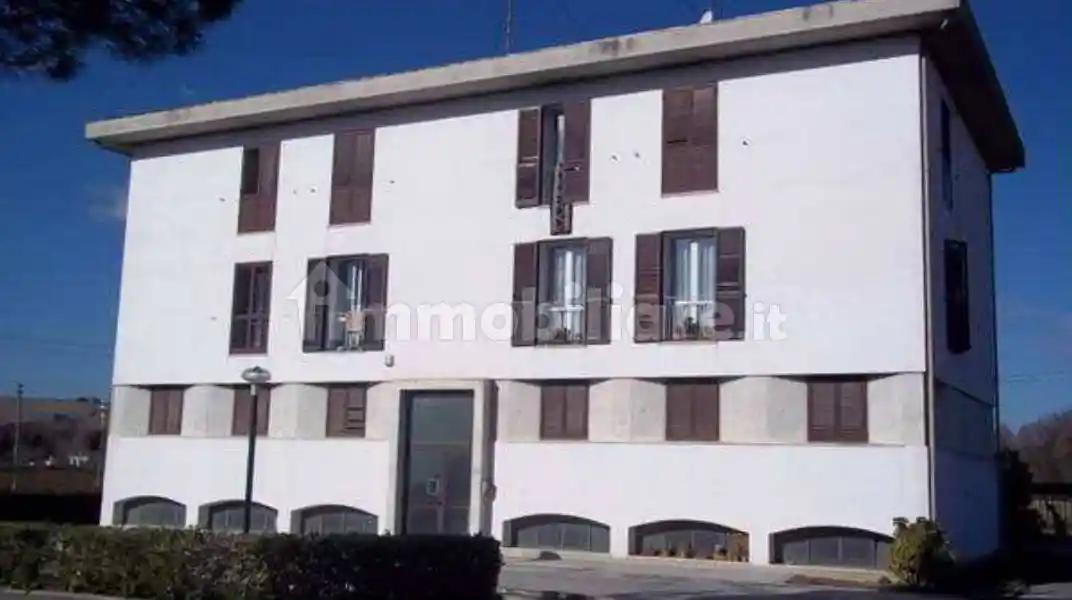 Palazzo - Edificio in vendita a Senigallia