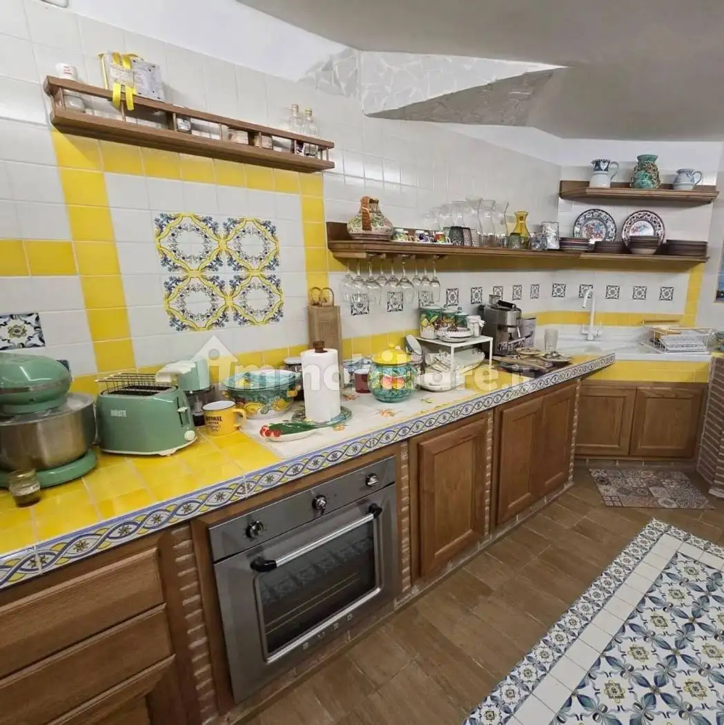 Appartamento in vendita a Salerno