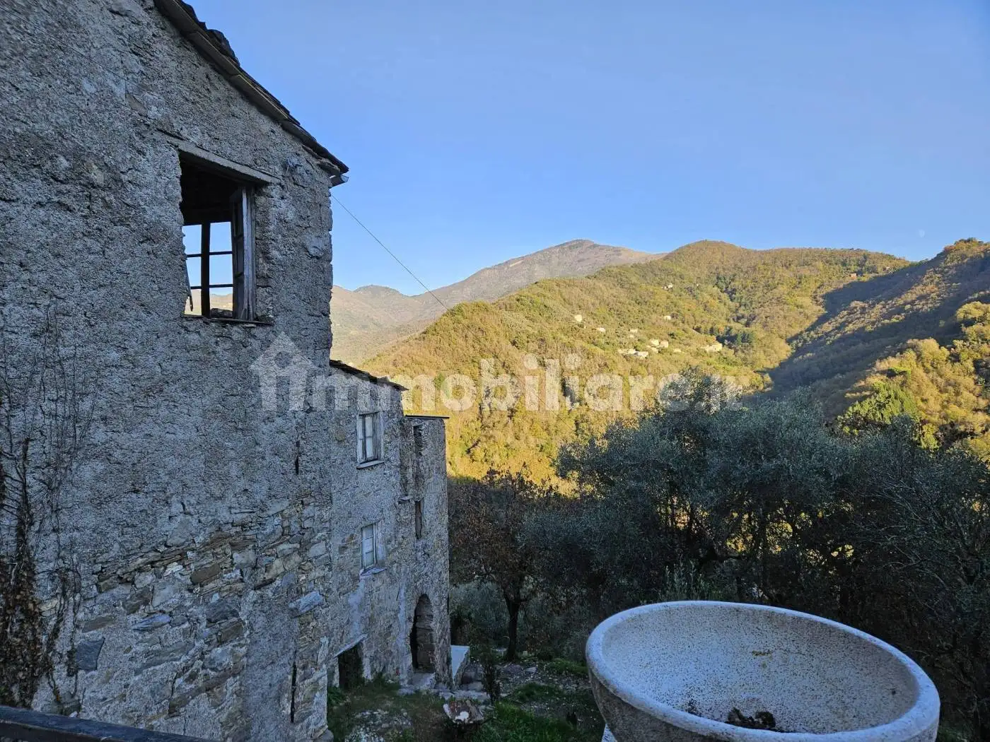 Rustico - Casale in vendita a Mezzanego