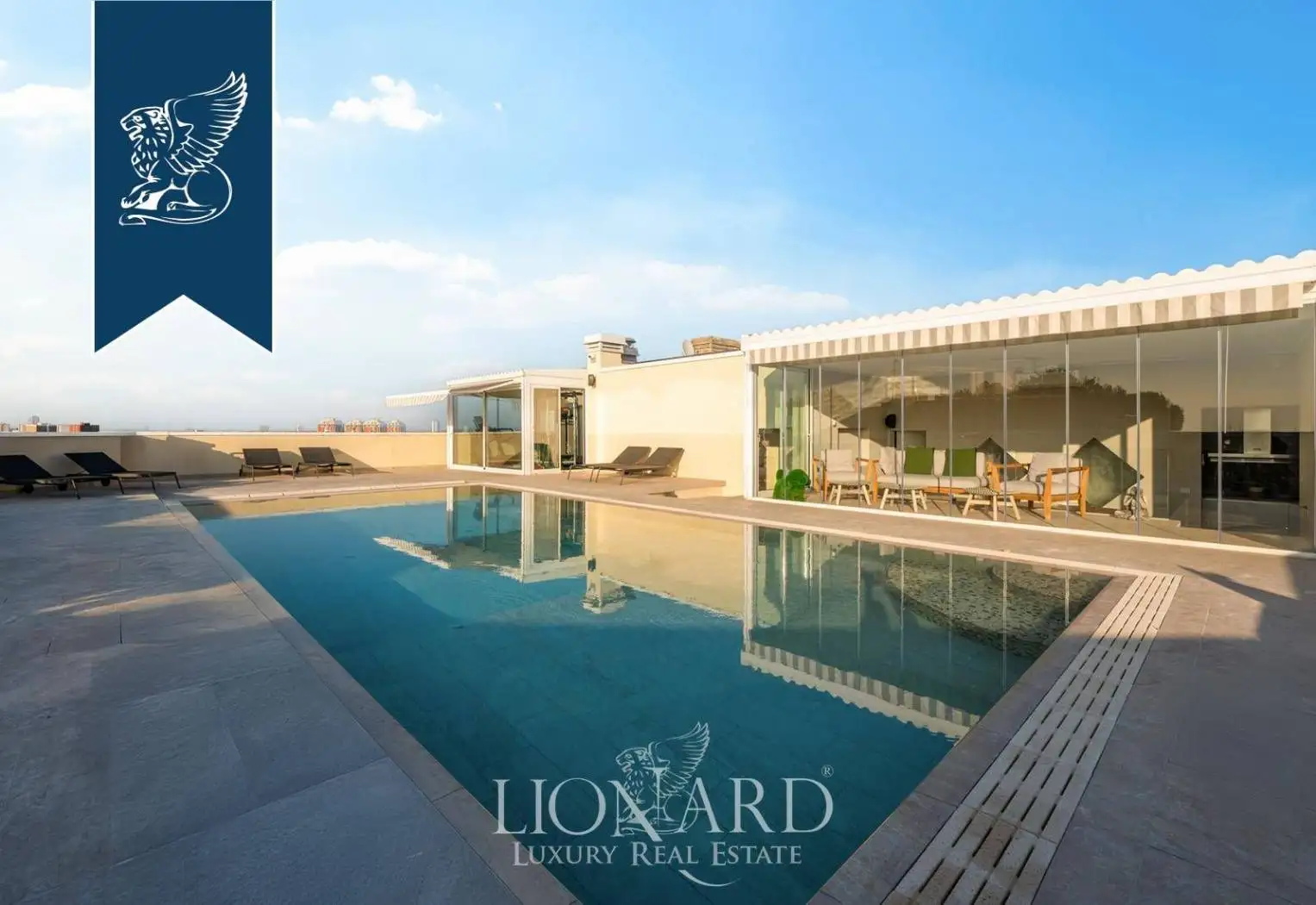 Penthouse - Attic in vendita a Milan