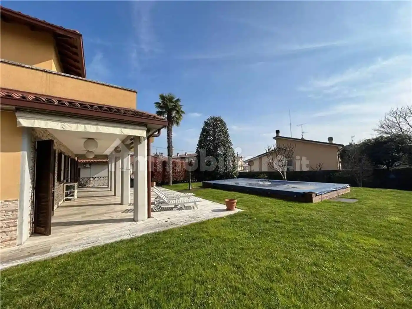 Villa in vendita a Castelli Calepio