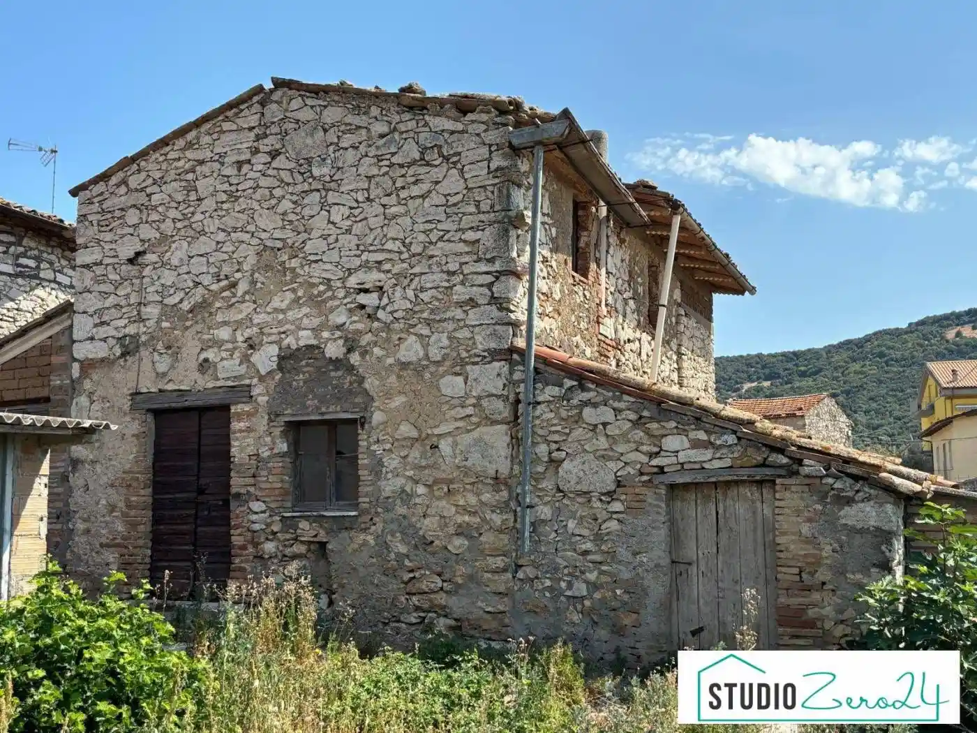 Rustico - Casale in vendita a Guardea