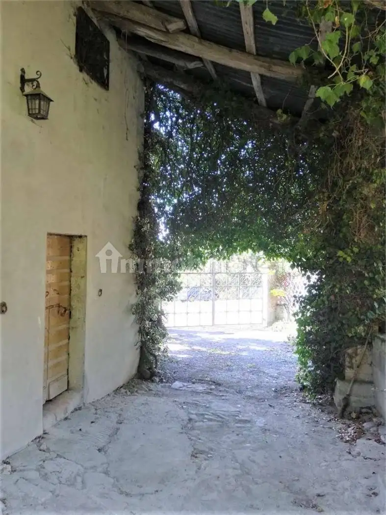 Rustico - Casale in vendita a Morfasso