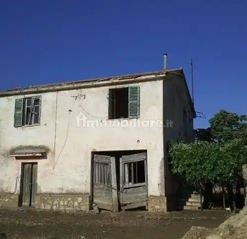 Rustico - Casale in vendita a Viterbo