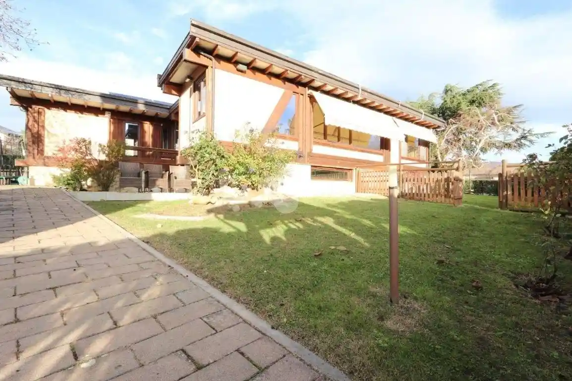 Villa unifamiliare via del Salice 58, Paganica - Tempera, L'Aquila - foto 5