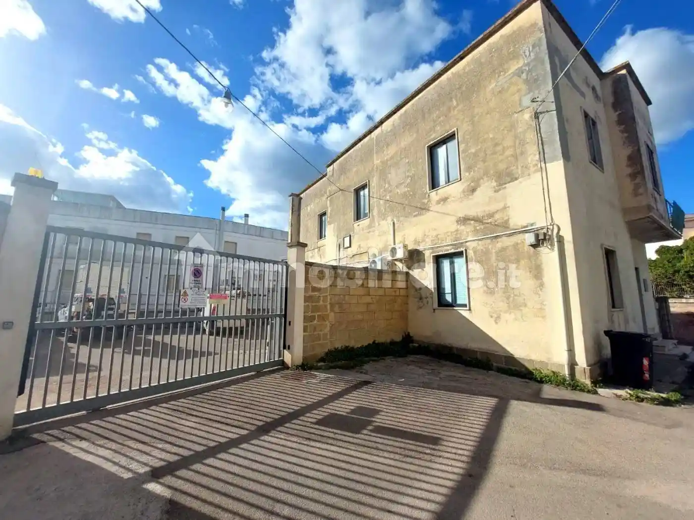 Palazzo - Edificio in vendita a Tricase